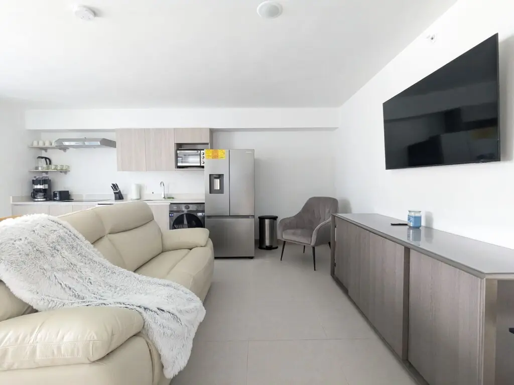 71c51a86 cbaf 46b6 9b96 827f9995a68d