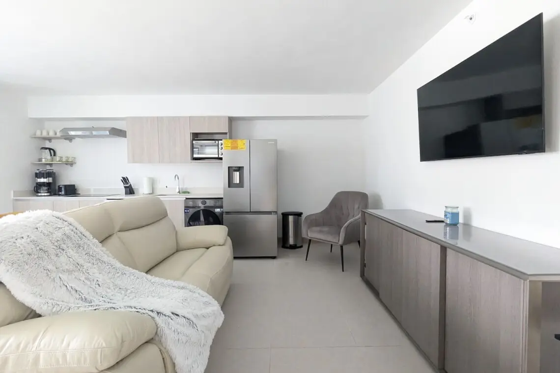 71c51a86 cbaf 46b6 9b96 827f9995a68d