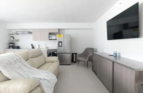 71c51a86 cbaf 46b6 9b96 827f9995a68d