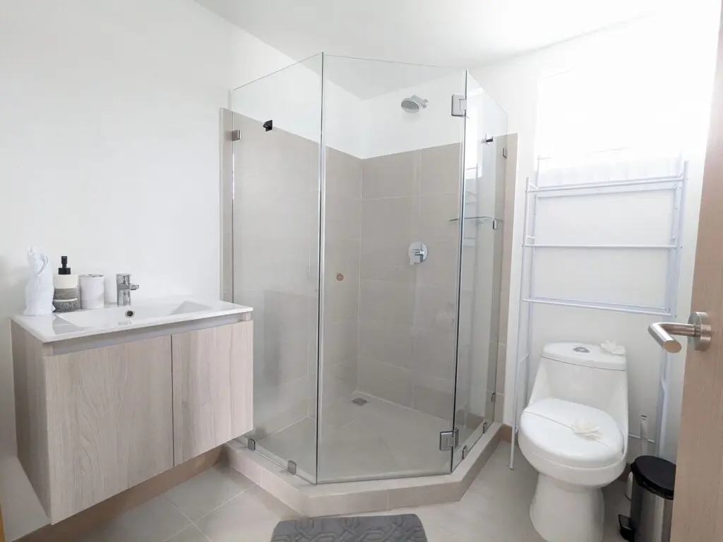 8b8e20a3 3099 4fbd acd7 a20d68de064a