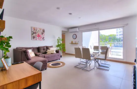 ef3db87a e13b 4f3a bdf2 3f546ec7faef