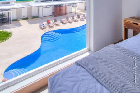 f4bf66d2 5de6 4902 a53b d5fbef01d589